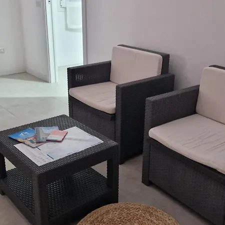 Domus Fortunae Apartment *